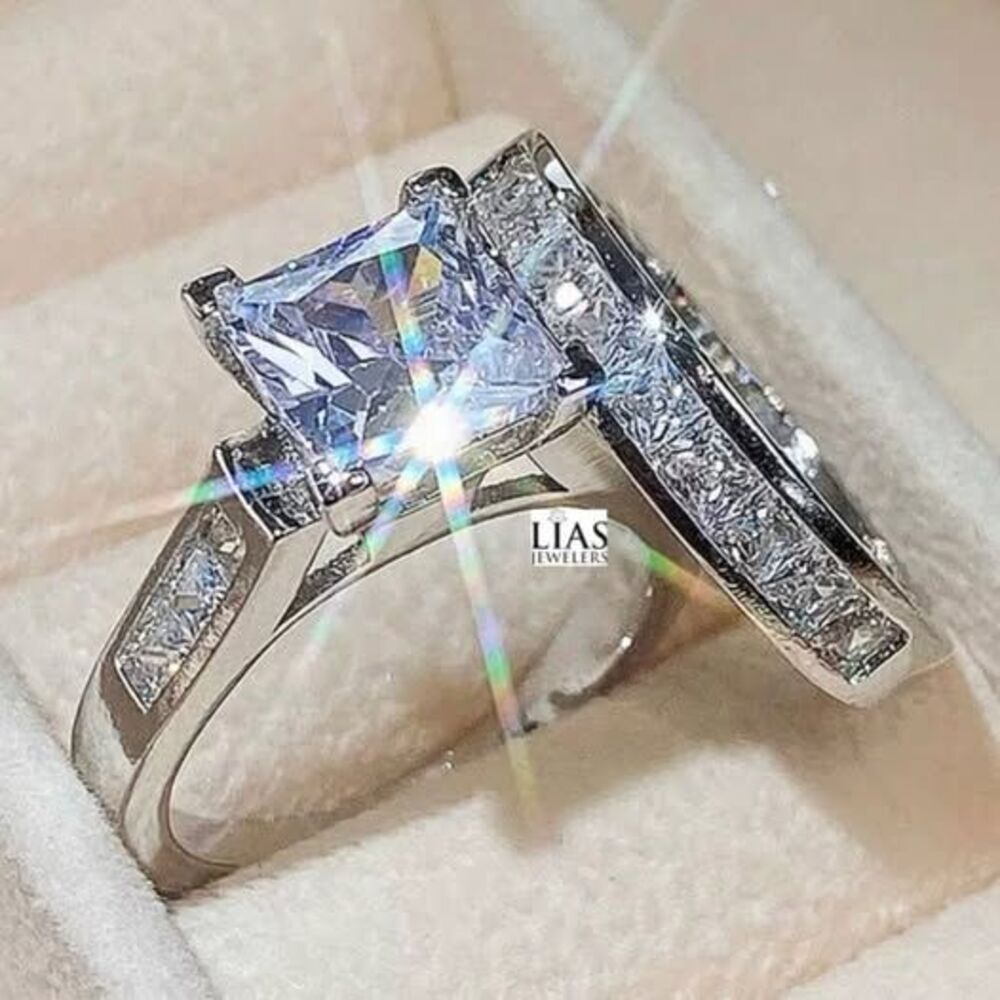 New 18k white gold wedding ring set - Picture 1 of 4
